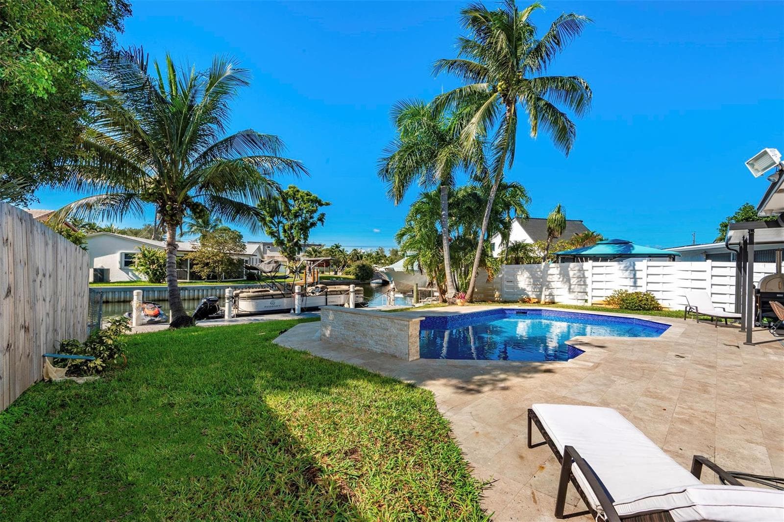 825 Argonaut Isle 2