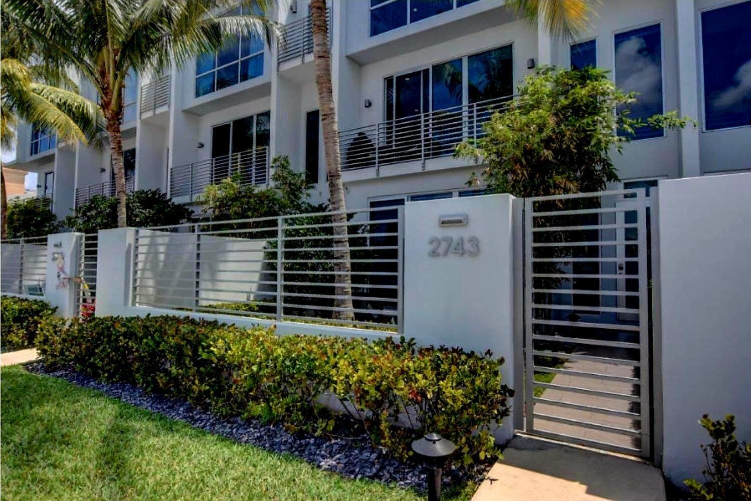 2743 NE 1st Street 4