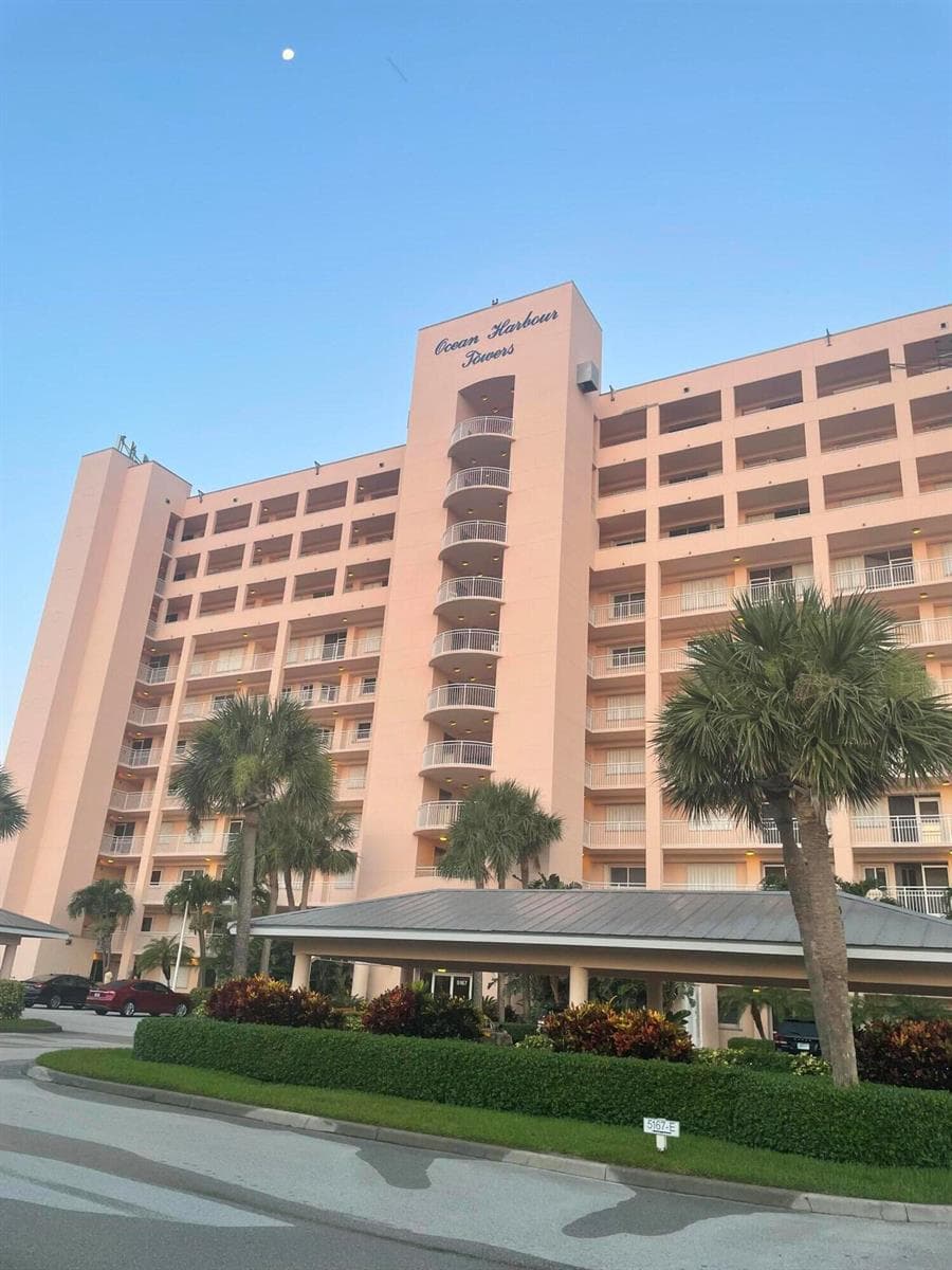 5167 N Highway A1a #201 1