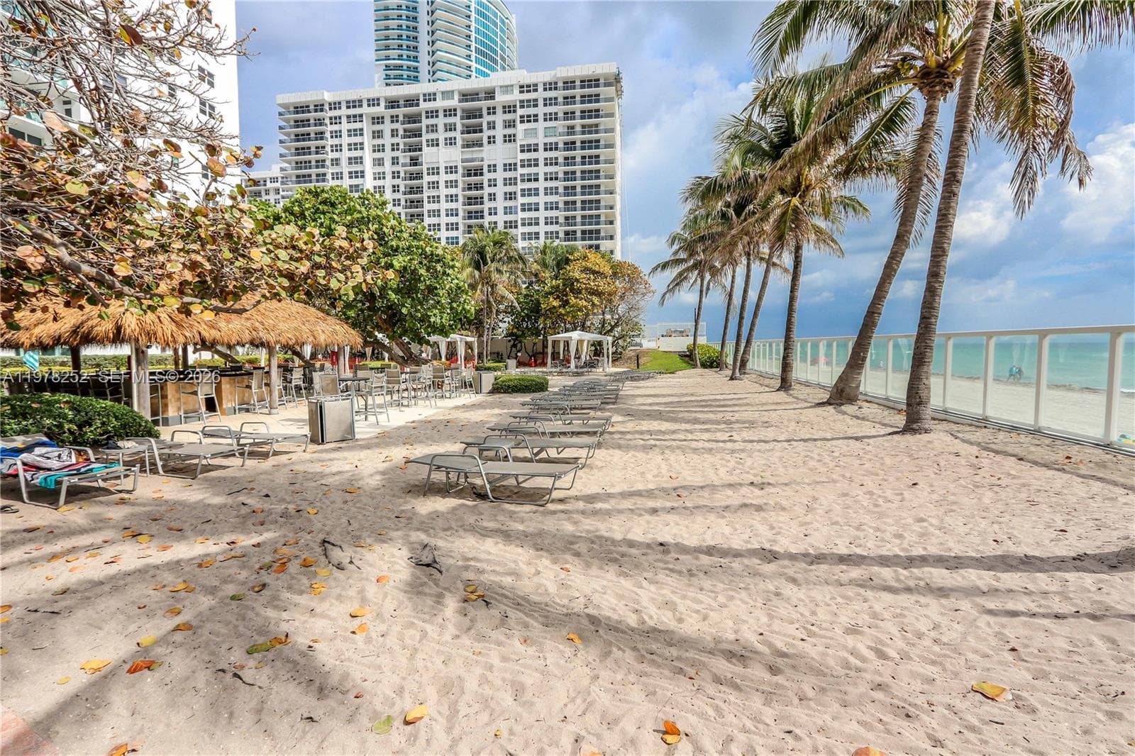 3001 Ocean Dr 411 photo 23