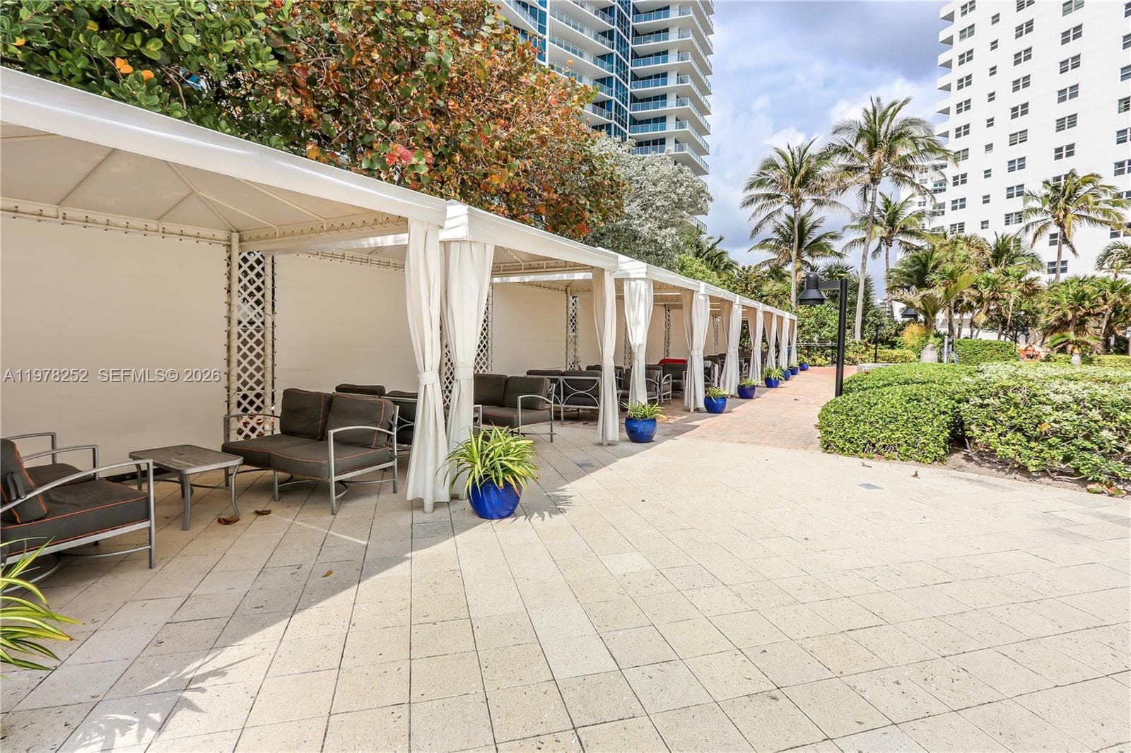 3001 Ocean Dr 411 photo 24