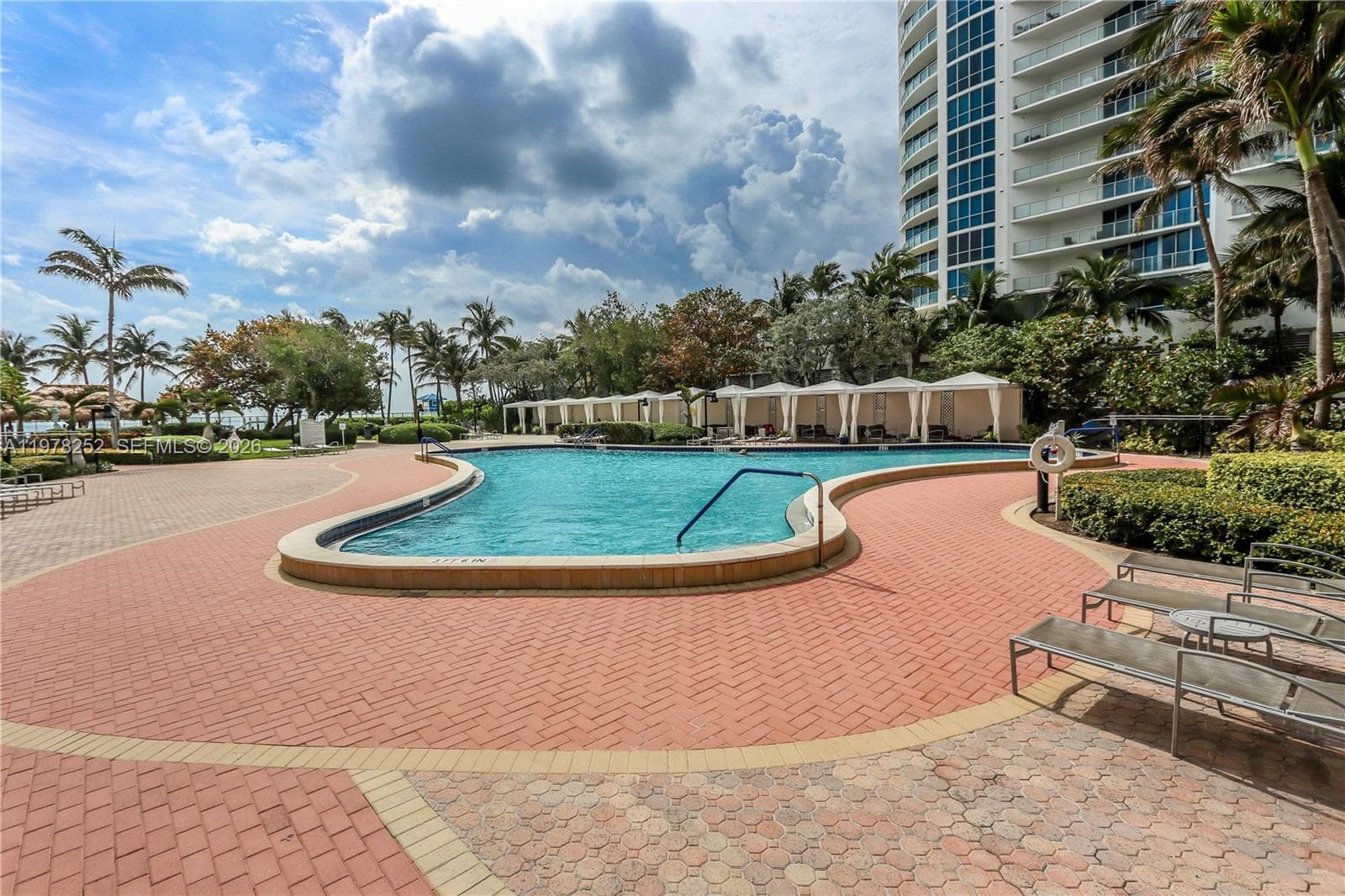 3001 Ocean Dr 411 photo 18