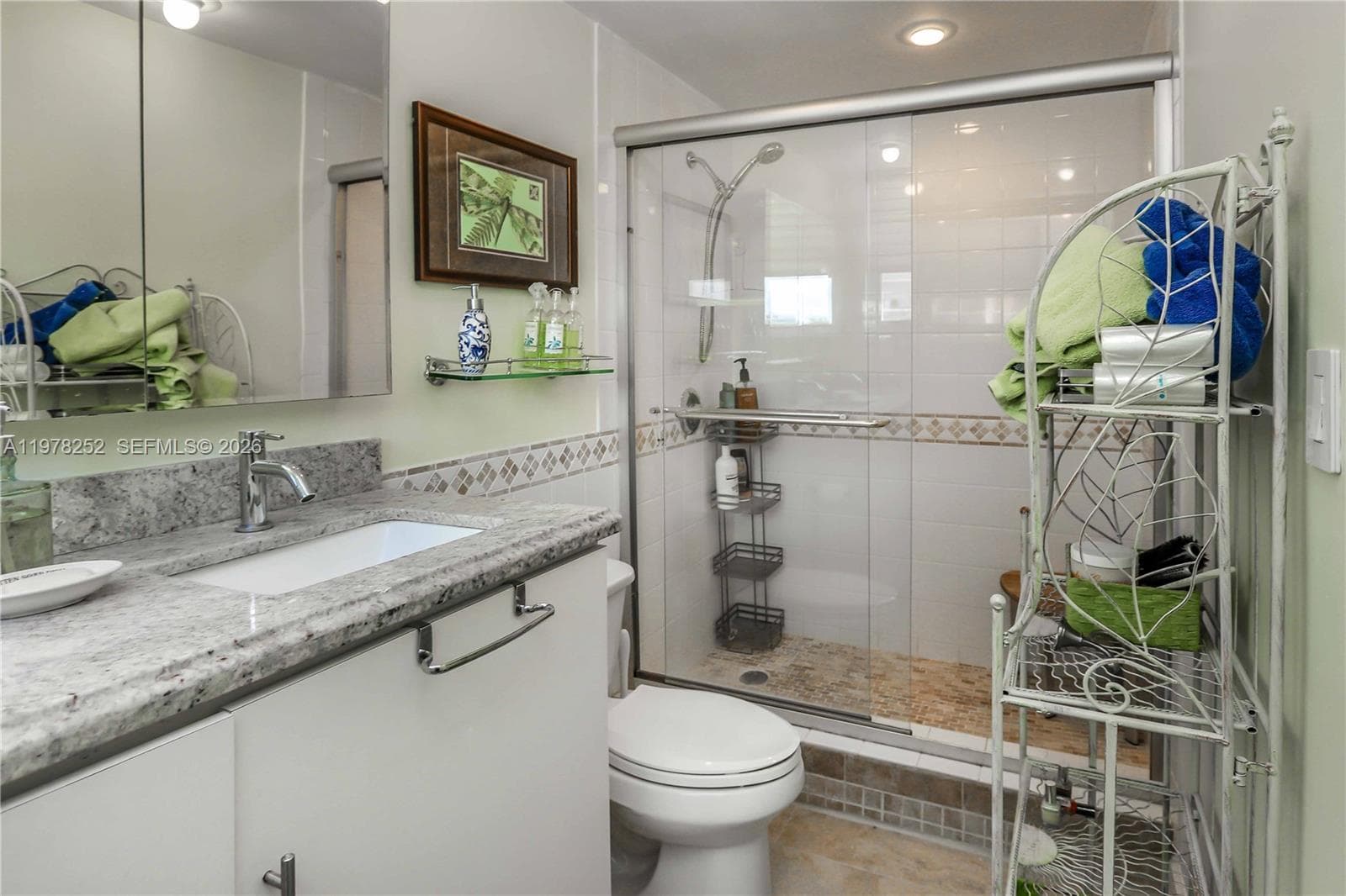 3001 Ocean Dr 411 photo 15