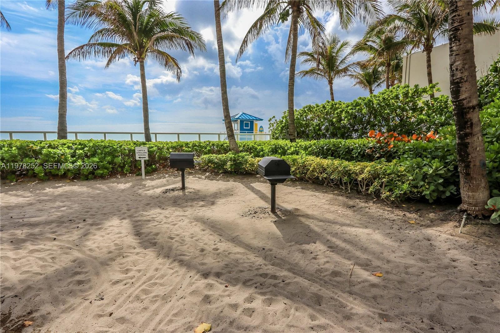 3001 Ocean Dr 411 photo 21