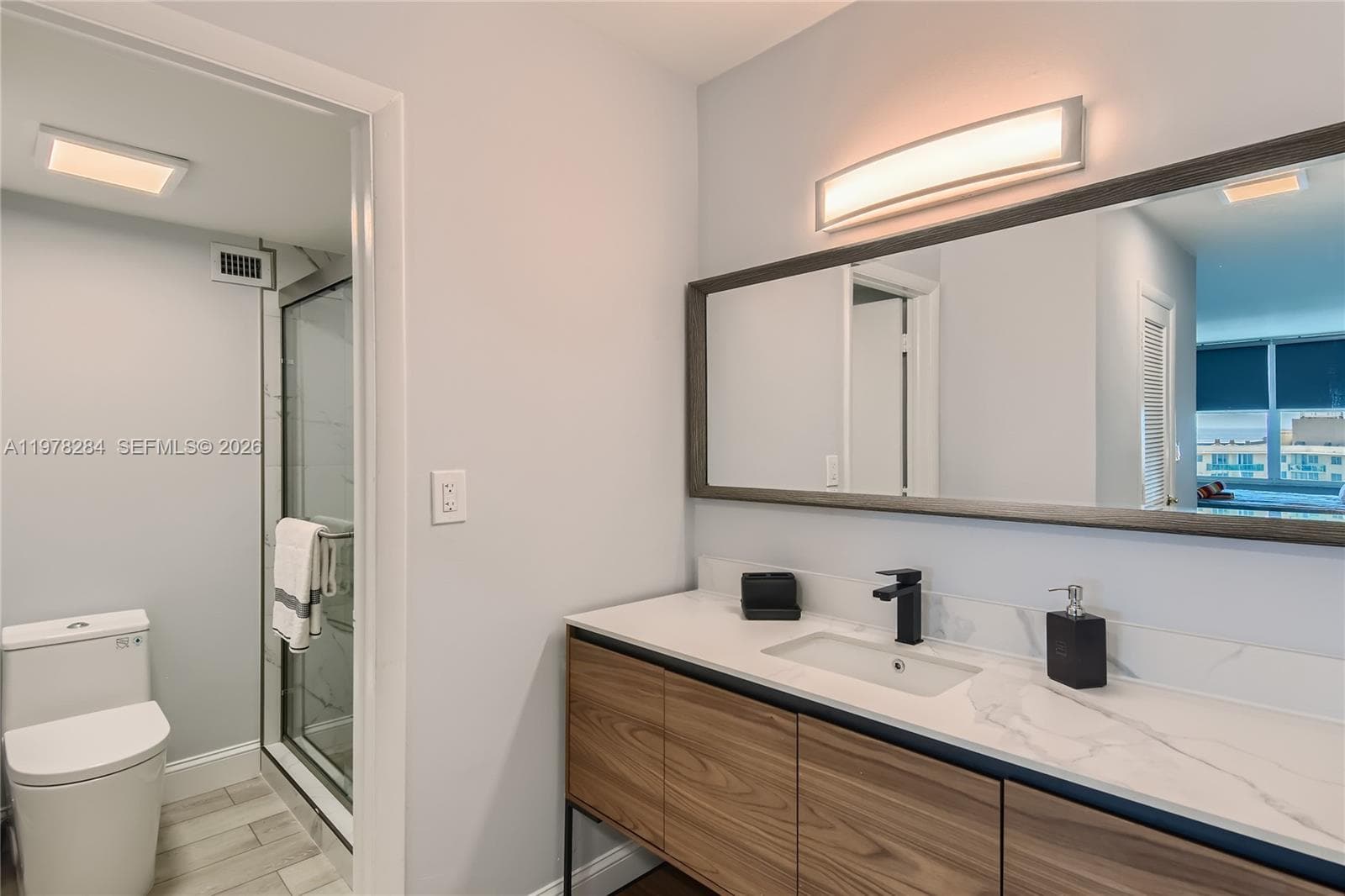3800 S Ocean Dr 1818 (Available NOW) photo 8