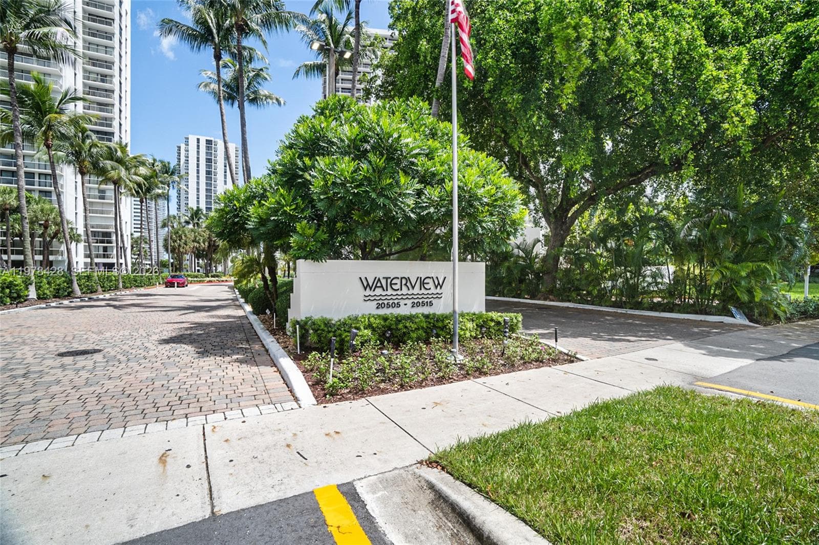 20515 E Country Club Dr 849 photo 11