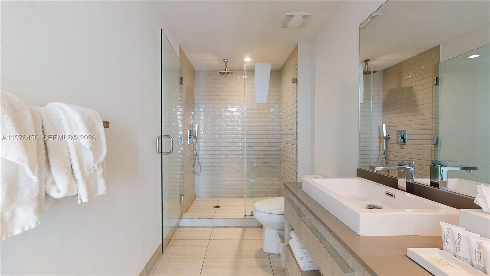 4010 Ocean Dr R1004 photo 19