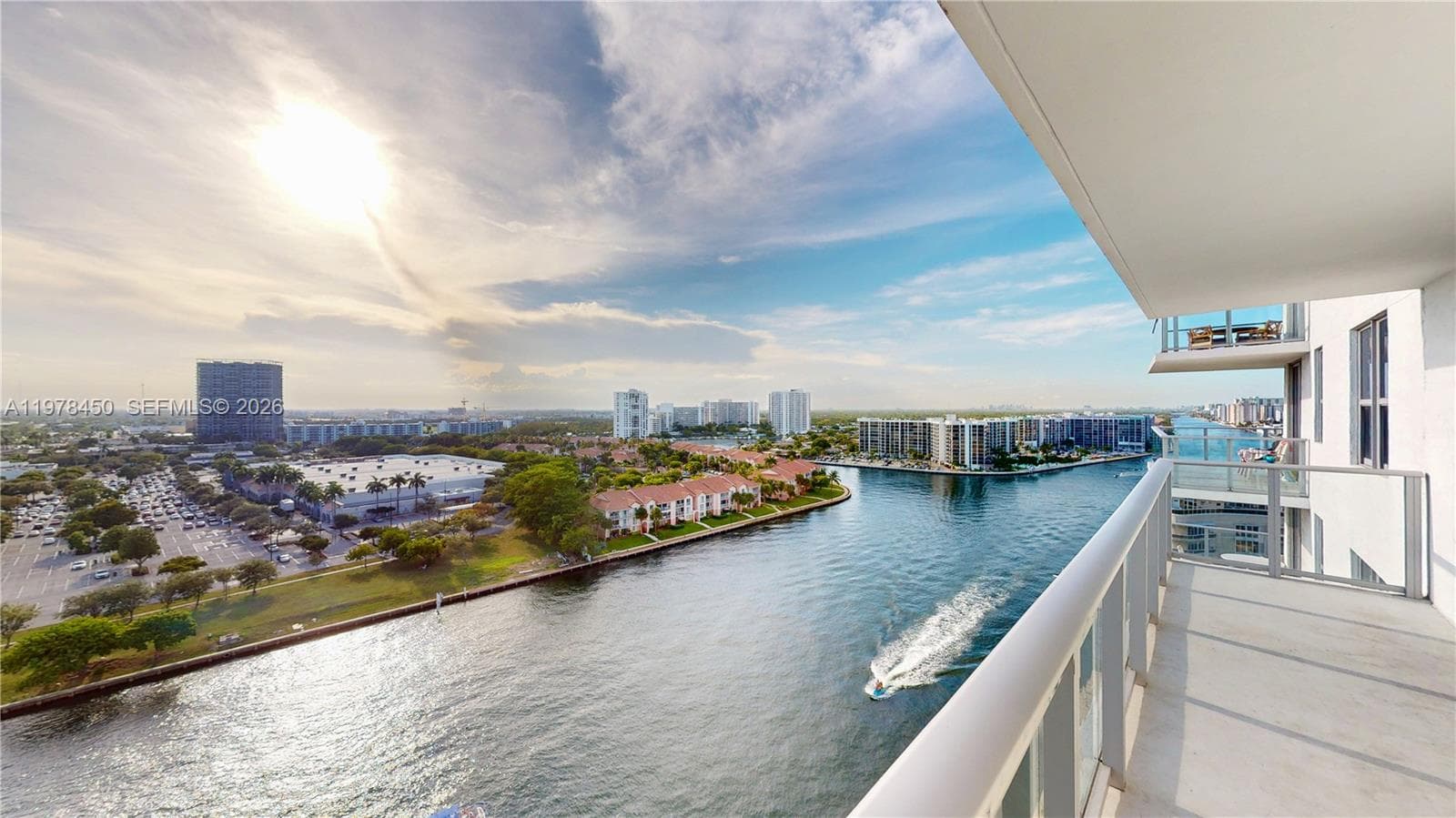 4010 Ocean Dr 4