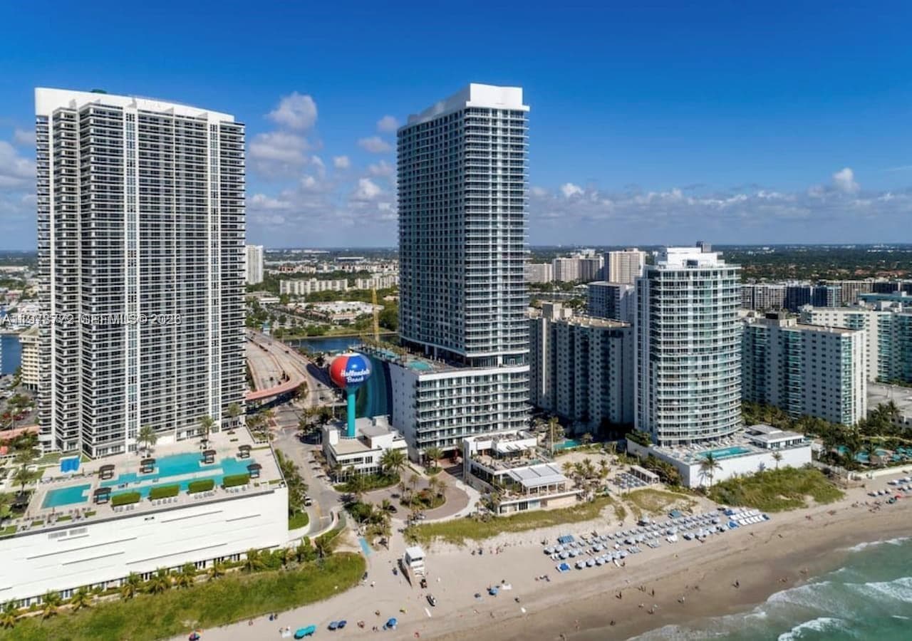 4111 Ocean Dr 302 photo 20