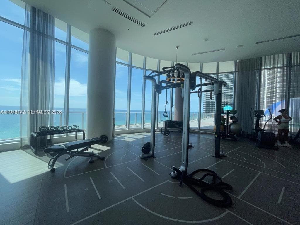 4111 Ocean Dr 302 photo 15