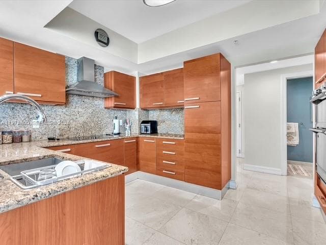3535 Ocean Dr 905 photo 14