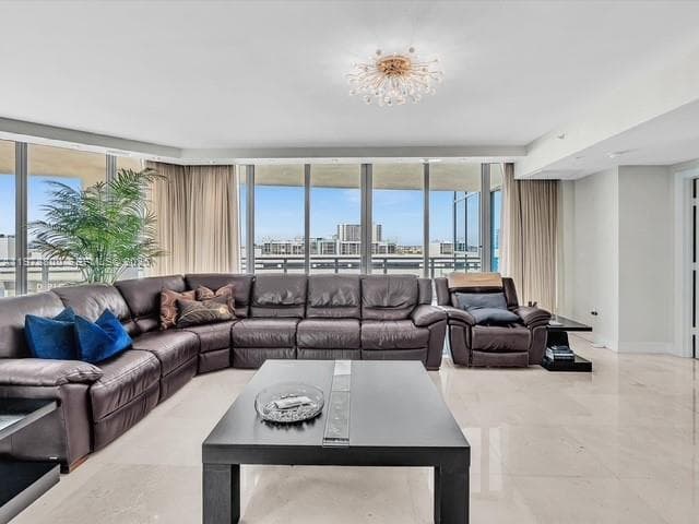 3535 Ocean Dr 905 photo 11