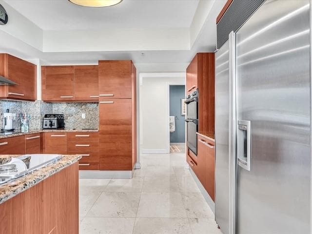 3535 Ocean Dr 905 photo 19