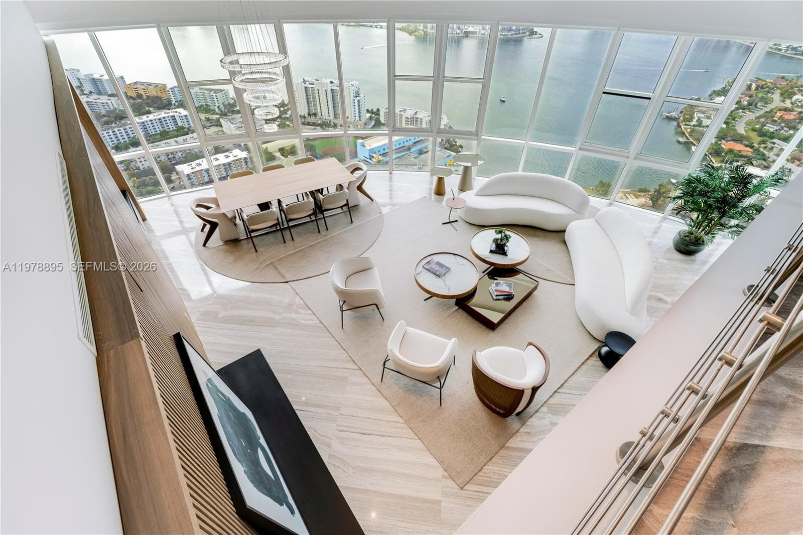 18201 Collins Ave 3