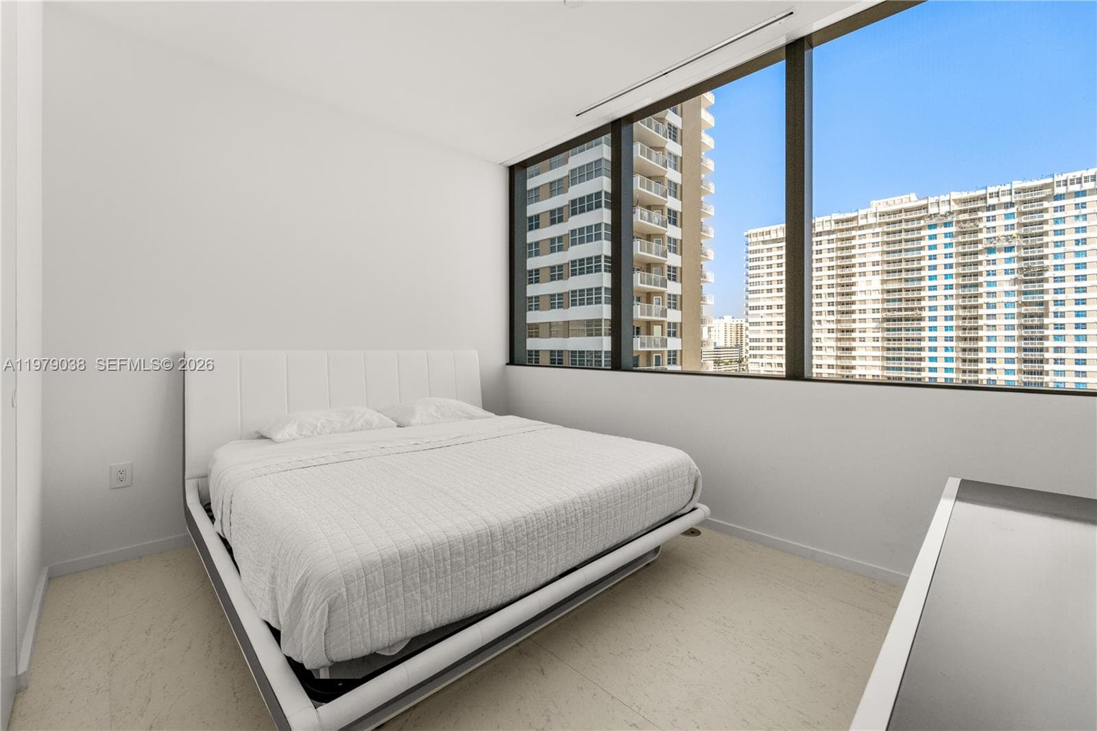 2000 S Ocean Dr 8A photo 15