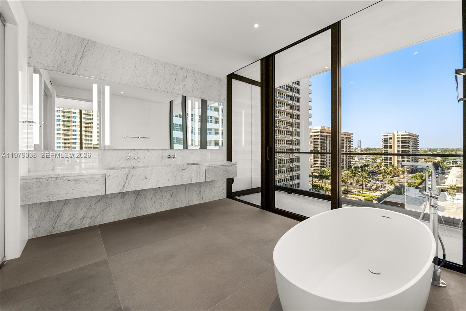 2000 S Ocean Dr 8A photo 11