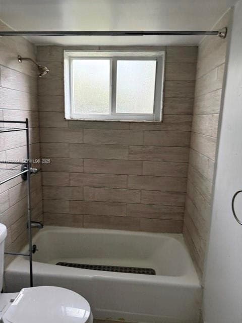 2430 NE 135th St 102 photo 21