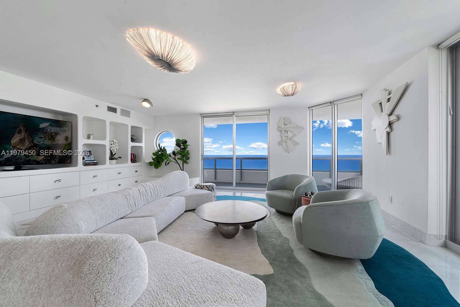 5801 Collins Ave 2
