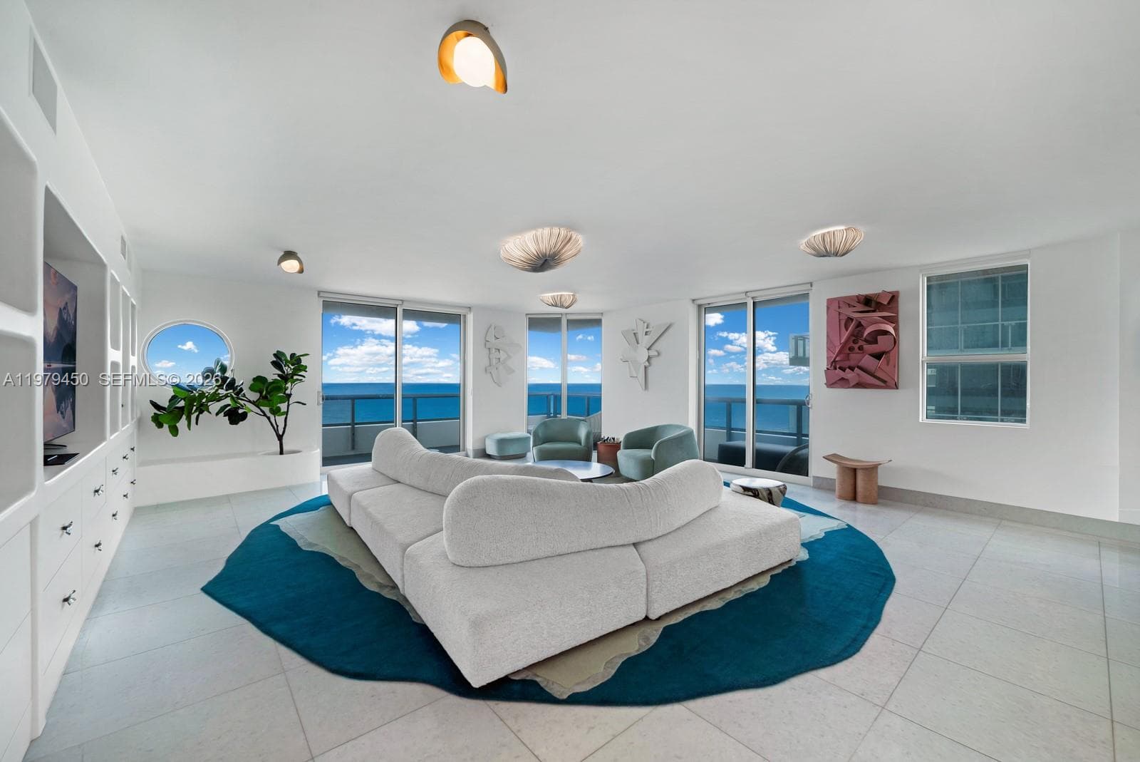 5801 Collins Ave 3