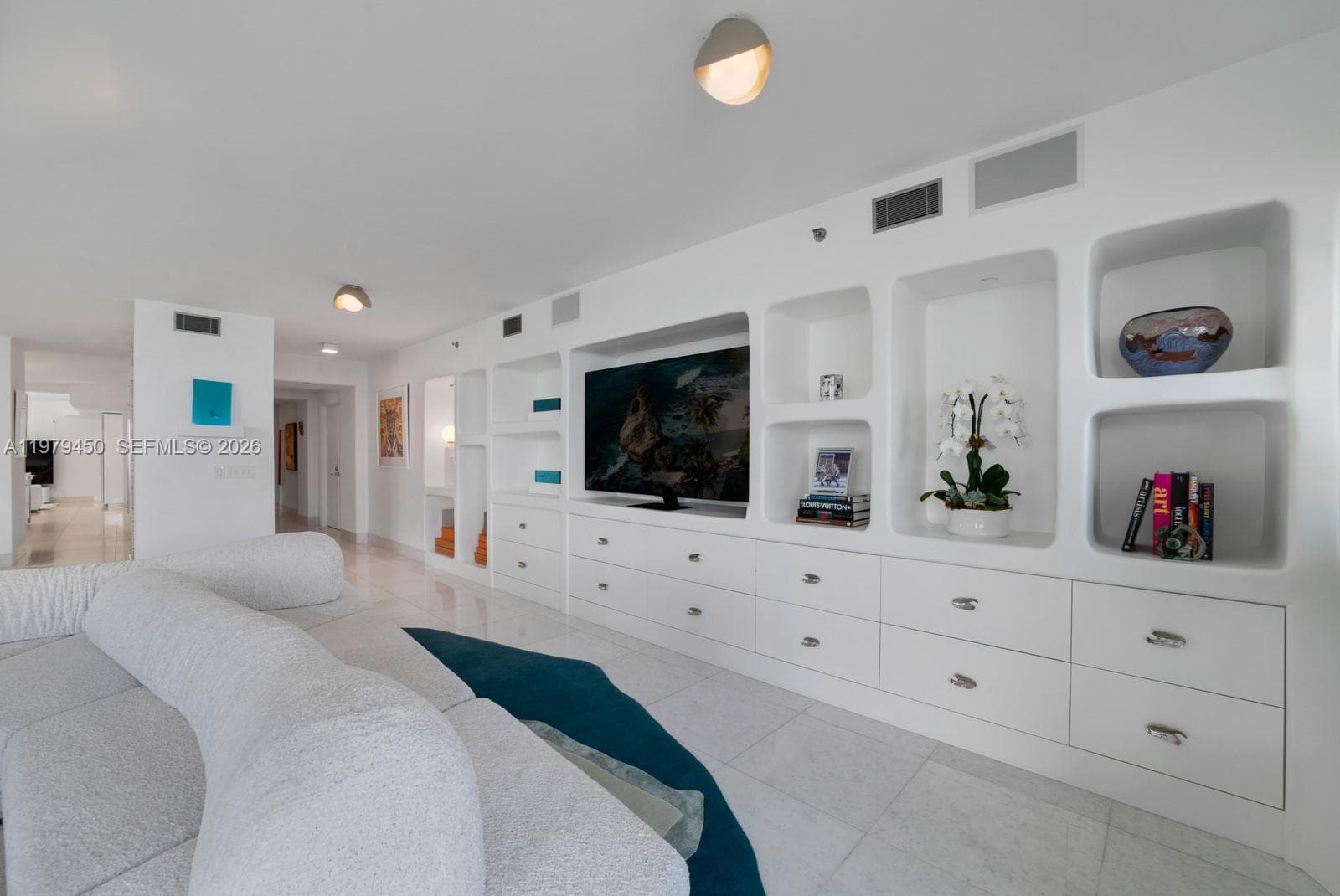 5801 Collins Ave 5
