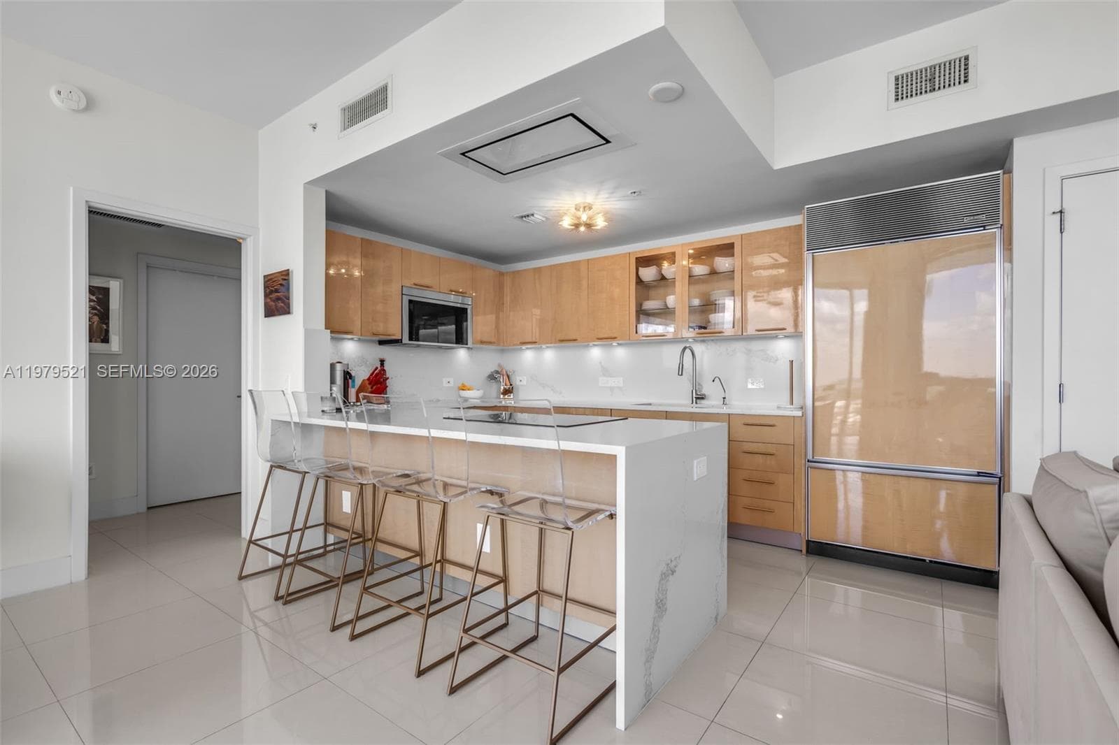 6899 Collins Ave 2403 photo 4
