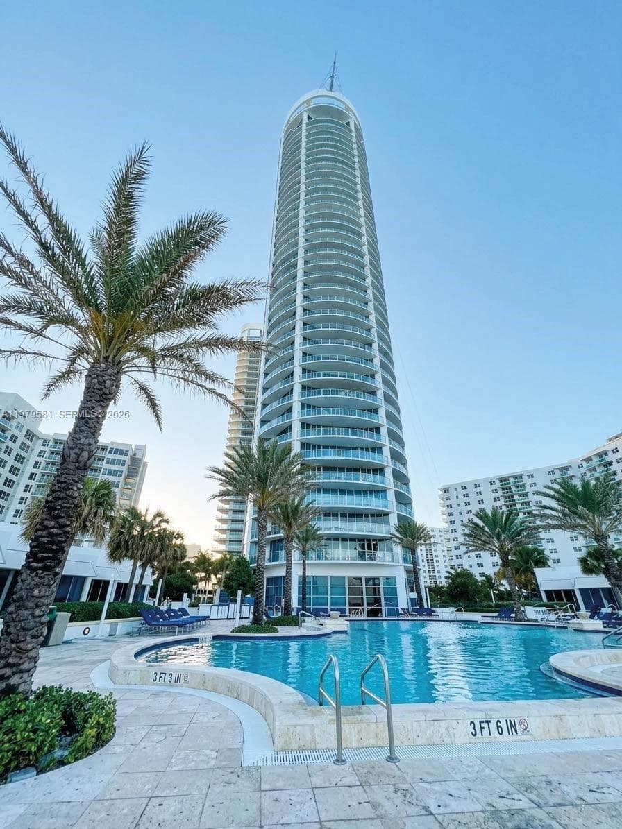 3101 Ocean Dr 1