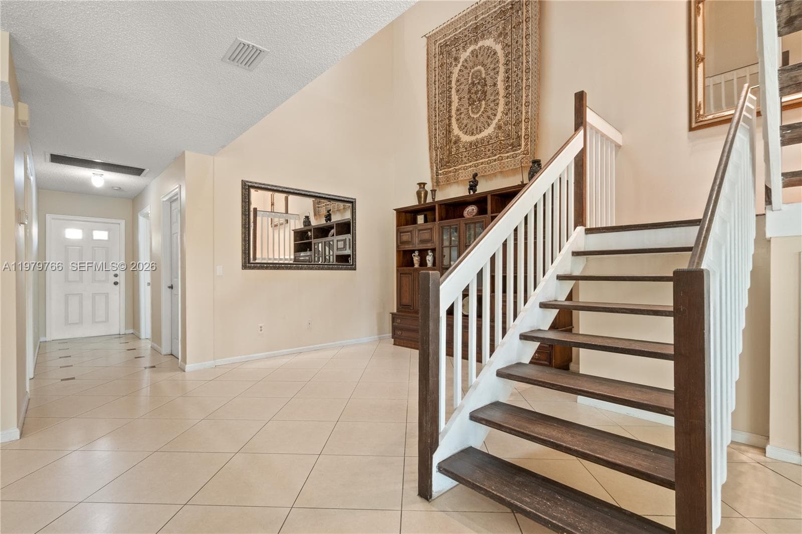 5692 Santiago Cir photo 16