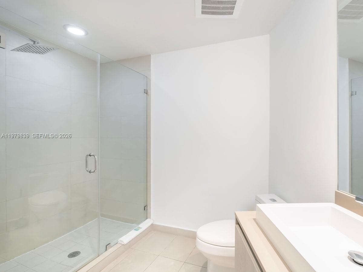 4111 Ocean Dr 1206 photo 16