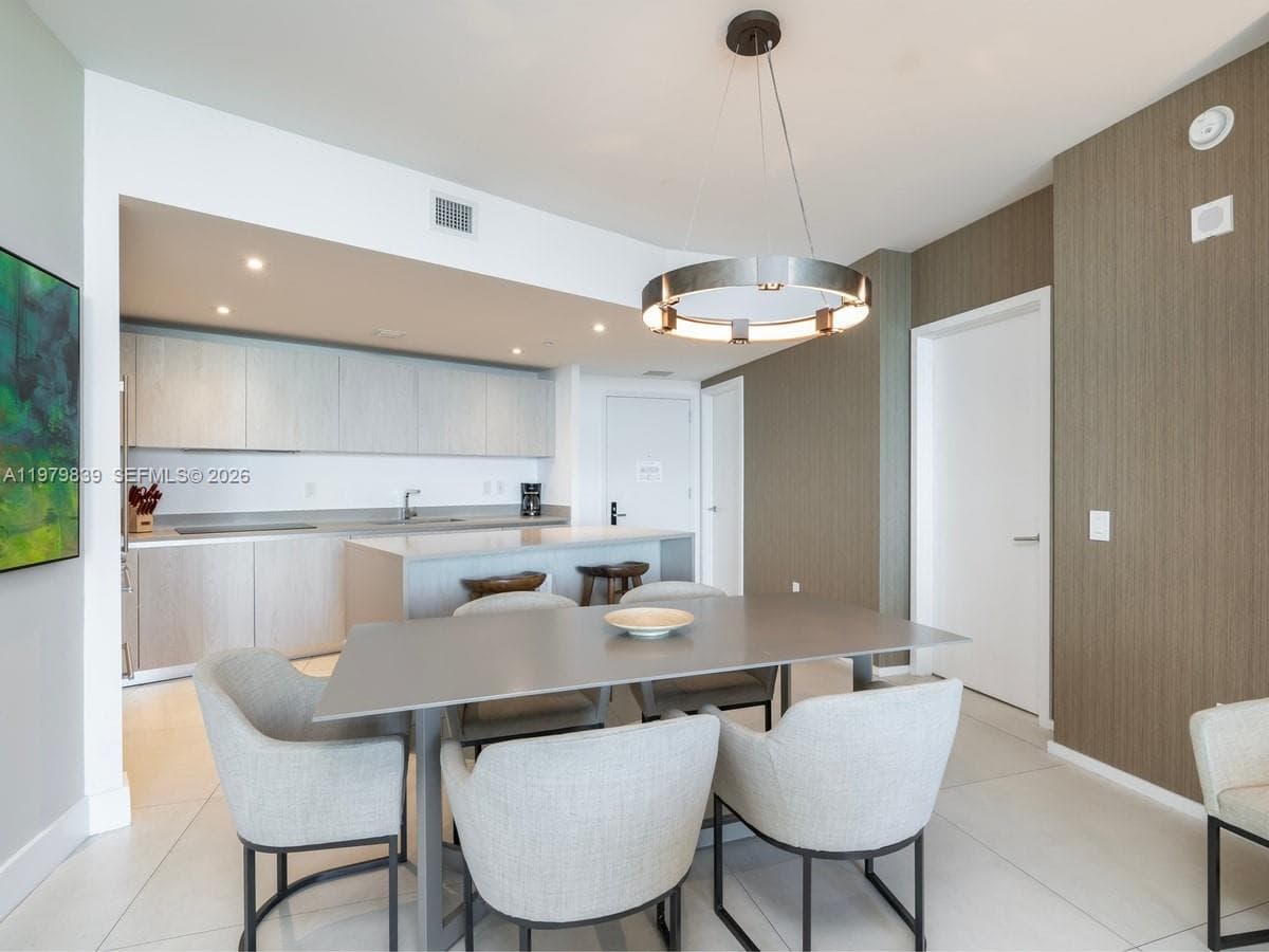 4111 Ocean Dr 1206 photo 12