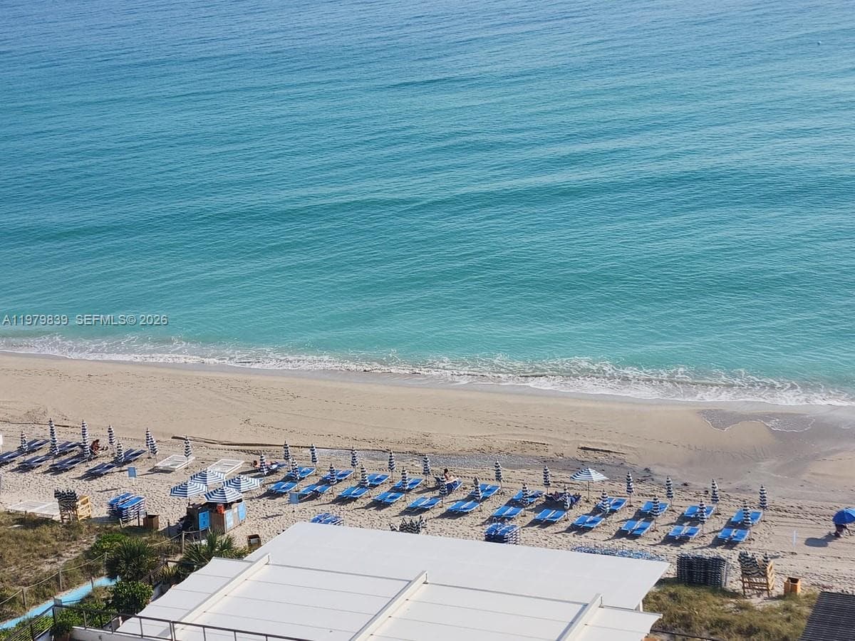 4111 Ocean Dr 1