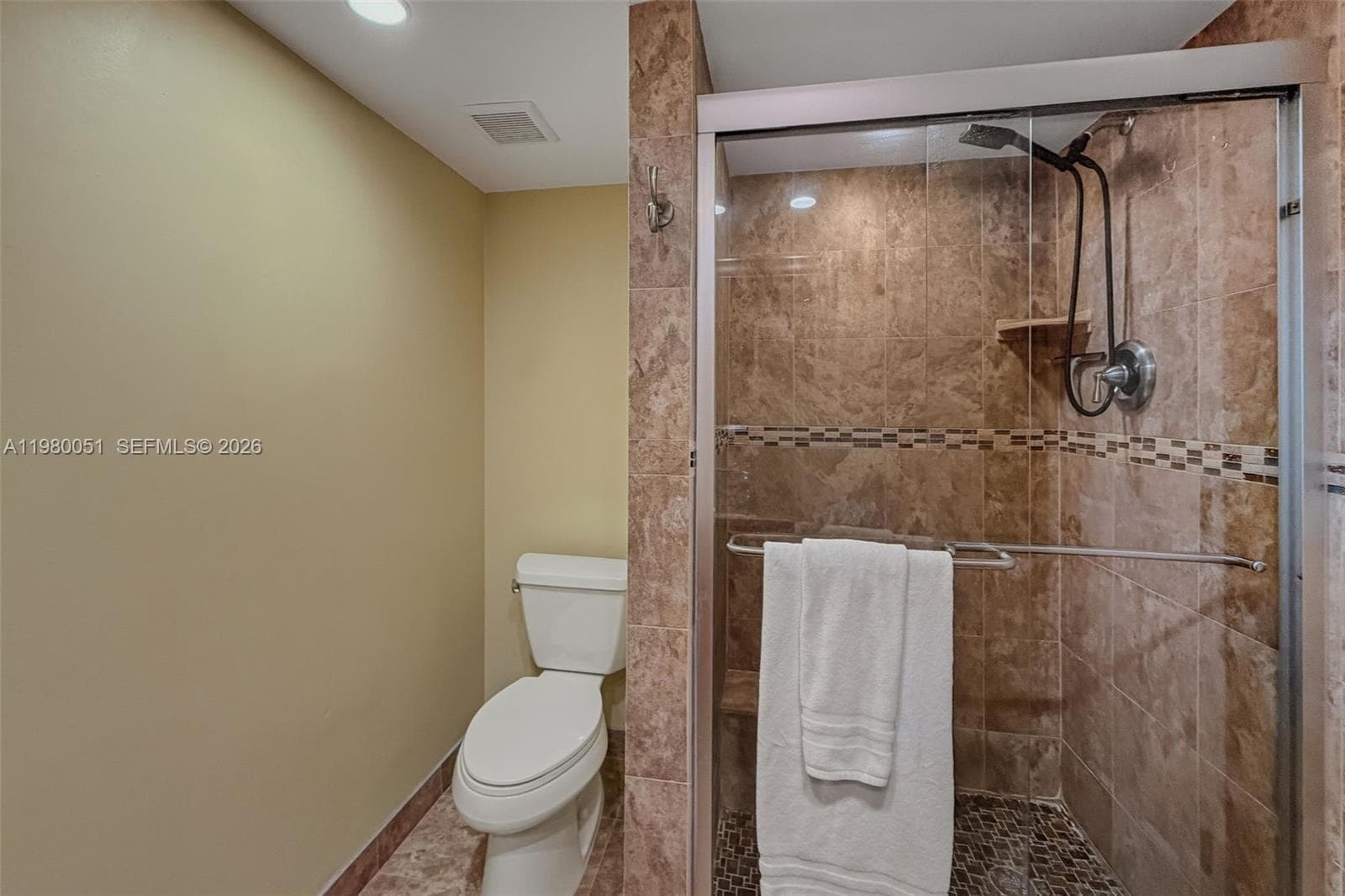 2841 NE 163rd St 802 photo 23