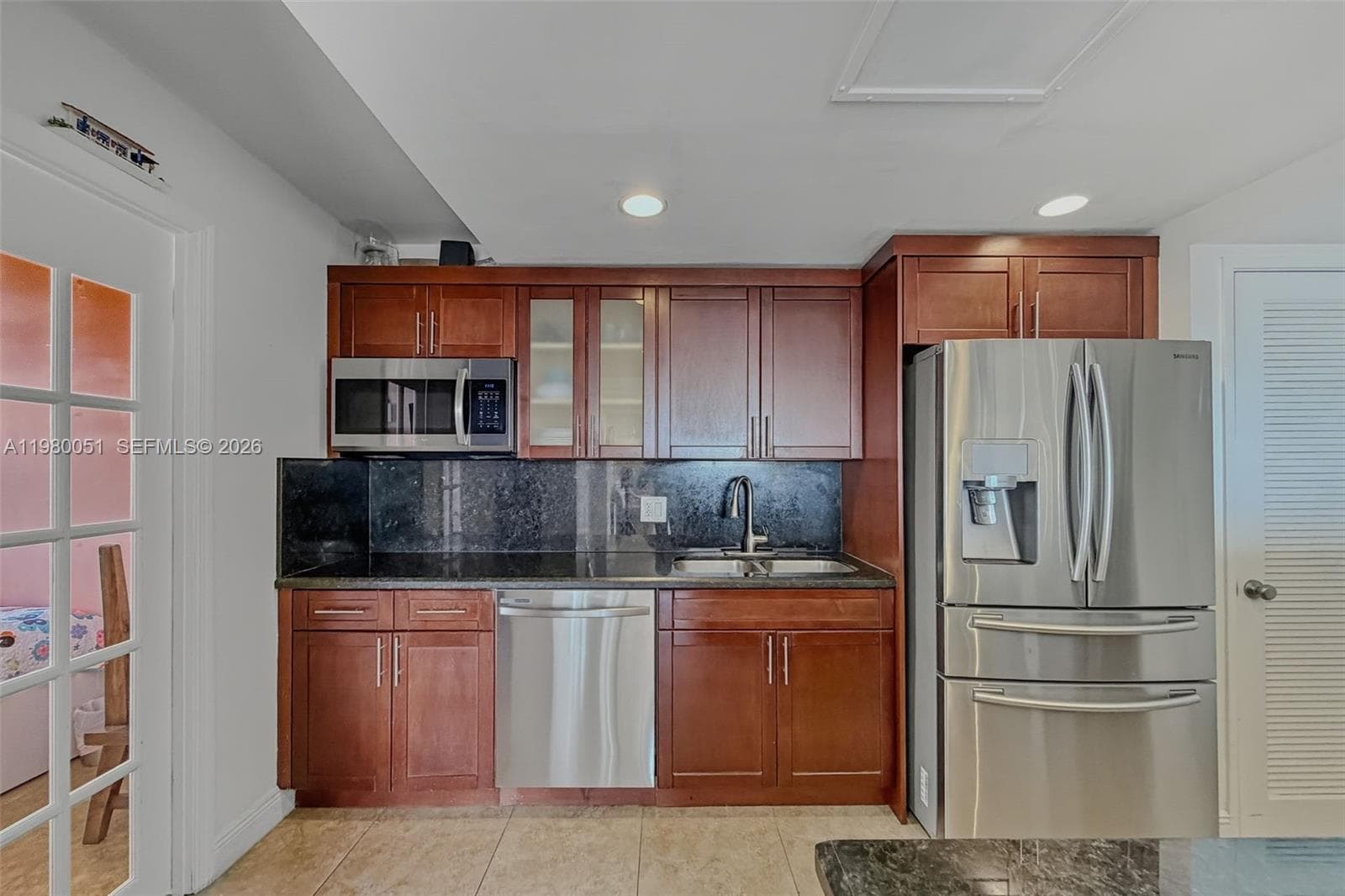 2841 NE 163rd St 802 photo 8