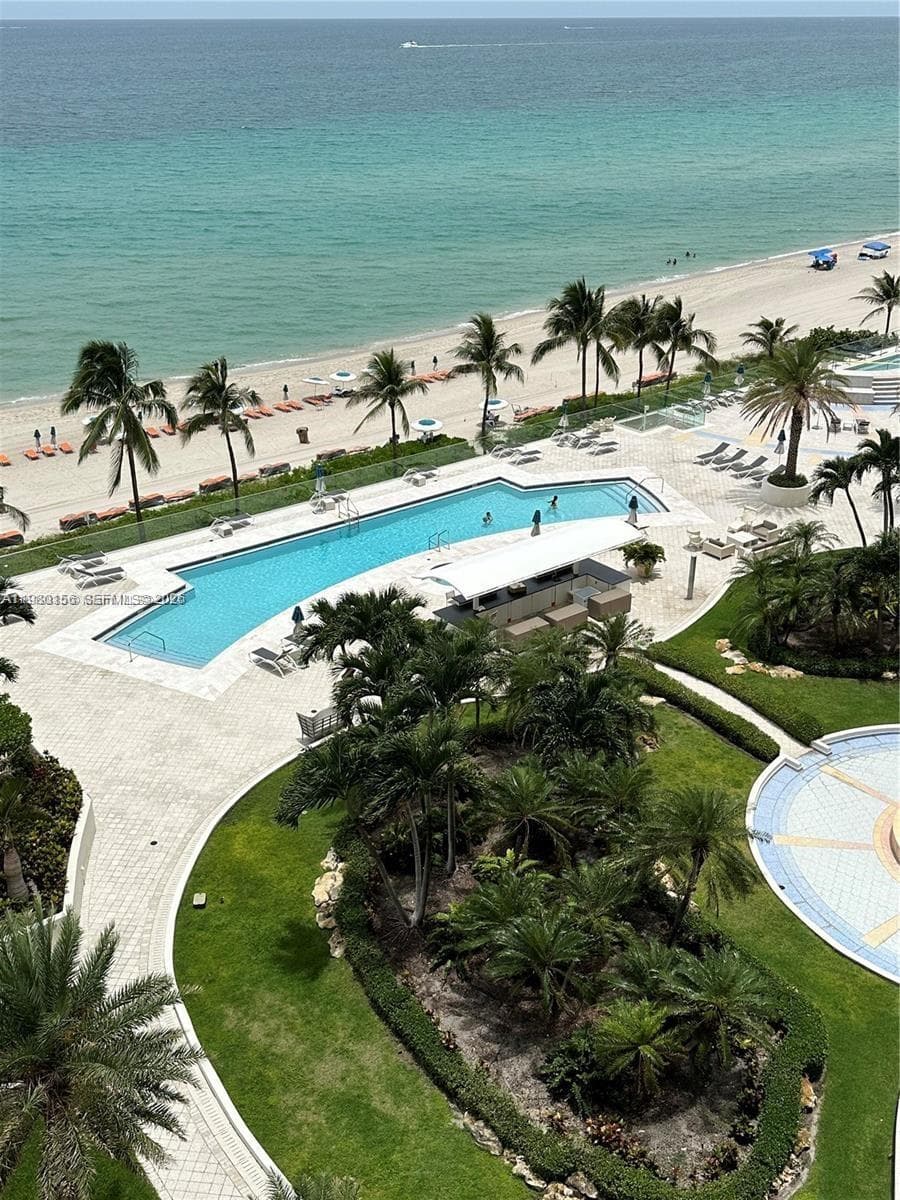 19111 Collins Ave 803 photo 9