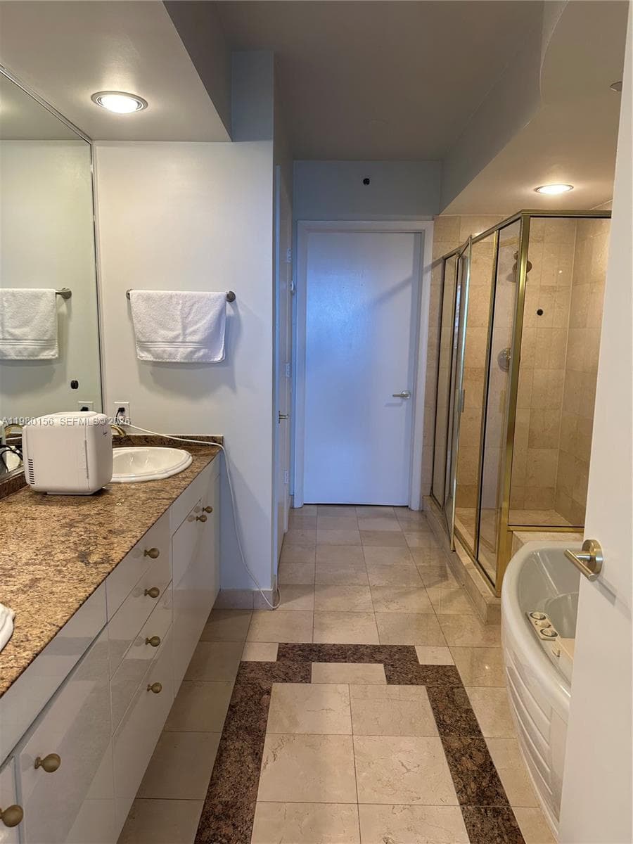 19111 Collins Ave 803 photo 21