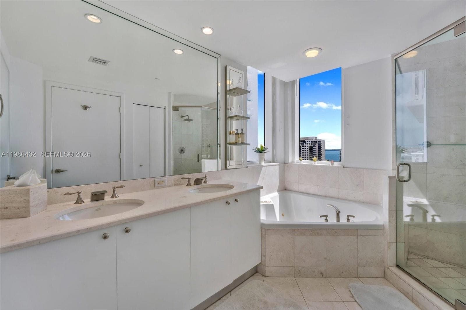 901 Brickell Key Blvd 1409 photo 15