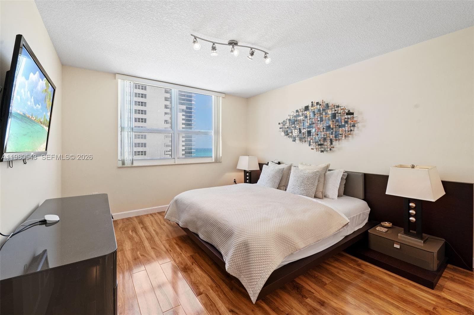 2080 Ocean Dr 1402 photo 22