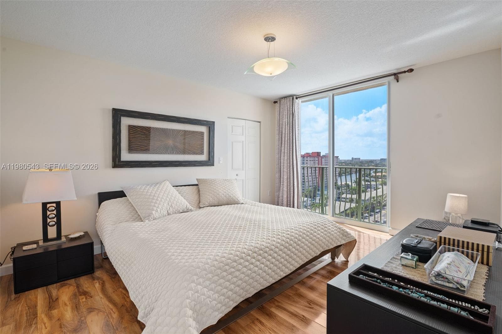 2080 Ocean Dr 1402 photo 18