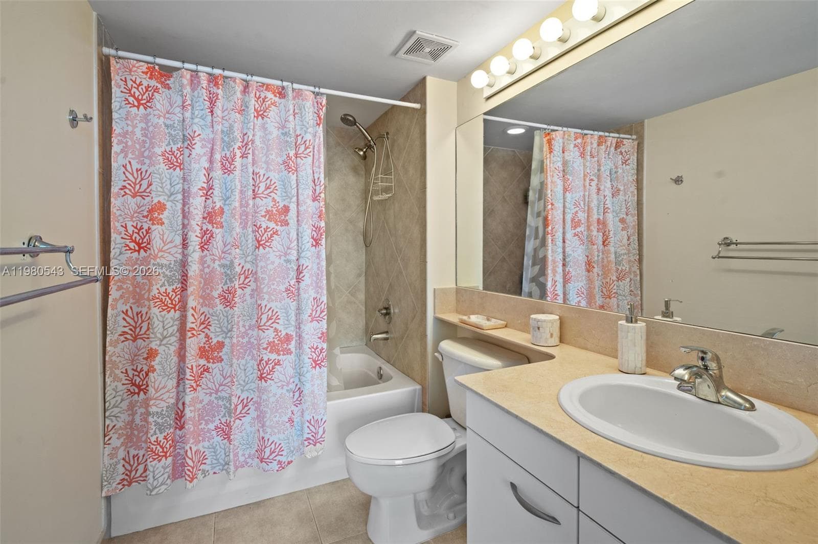 2080 Ocean Dr 1402 photo 21