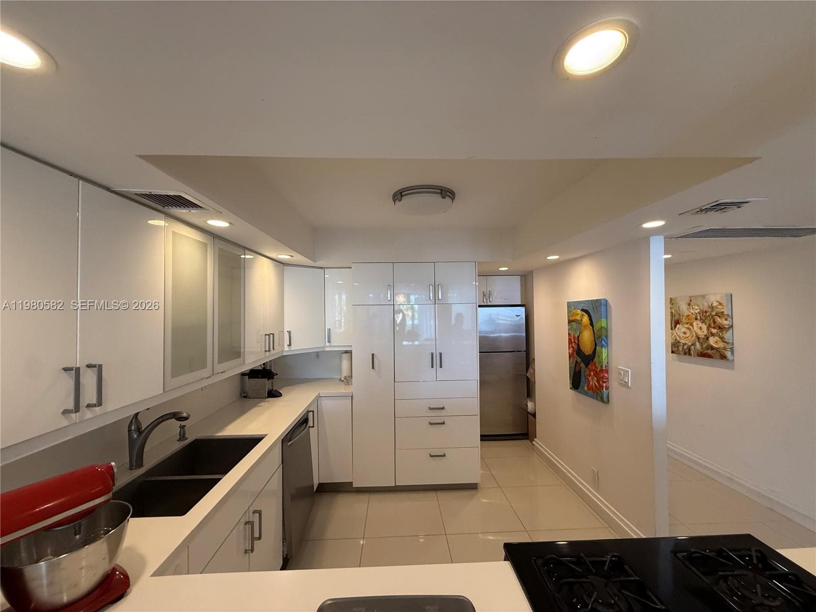 3140 Ocean Dr 2