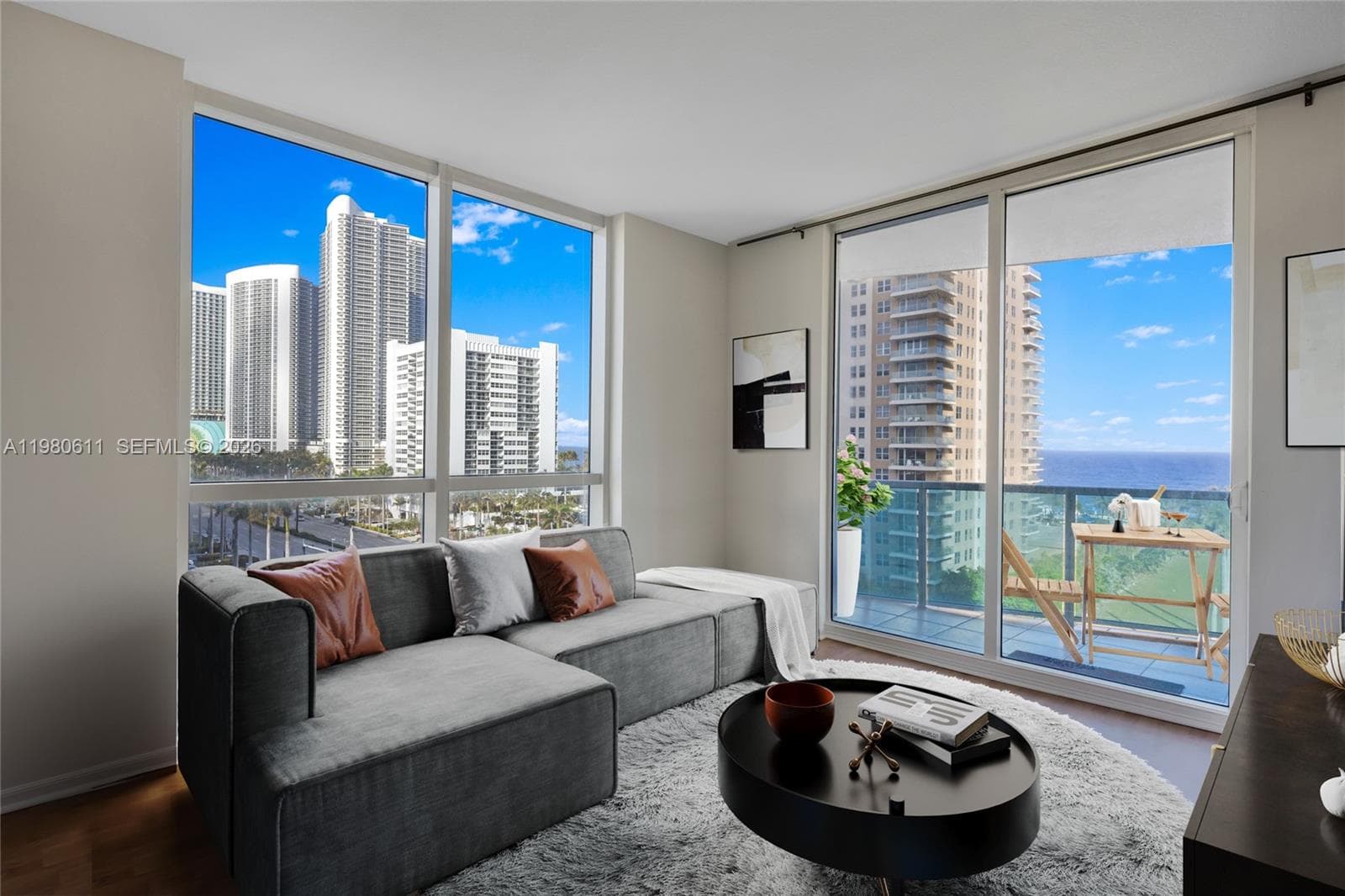 1945 Ocean Dr 2