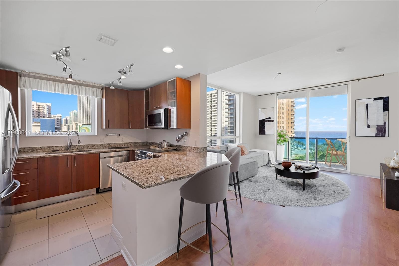 1945 Ocean Dr 1