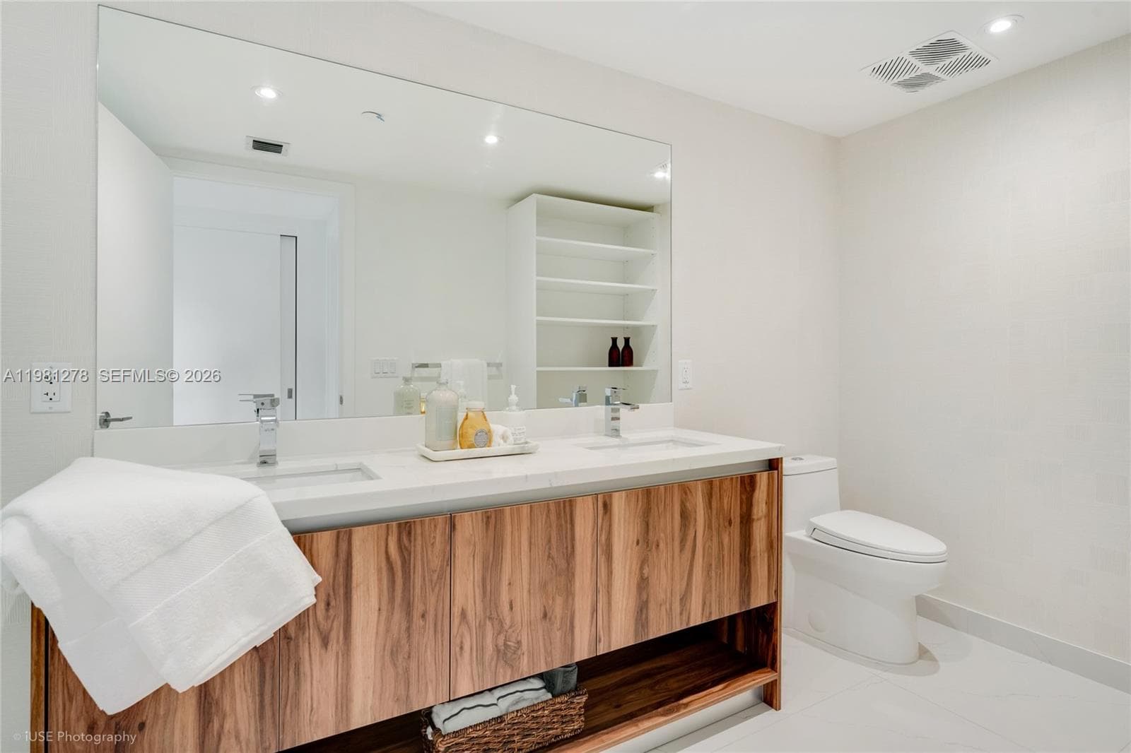 9901 W Bay Harbor Dr 303 photo 18