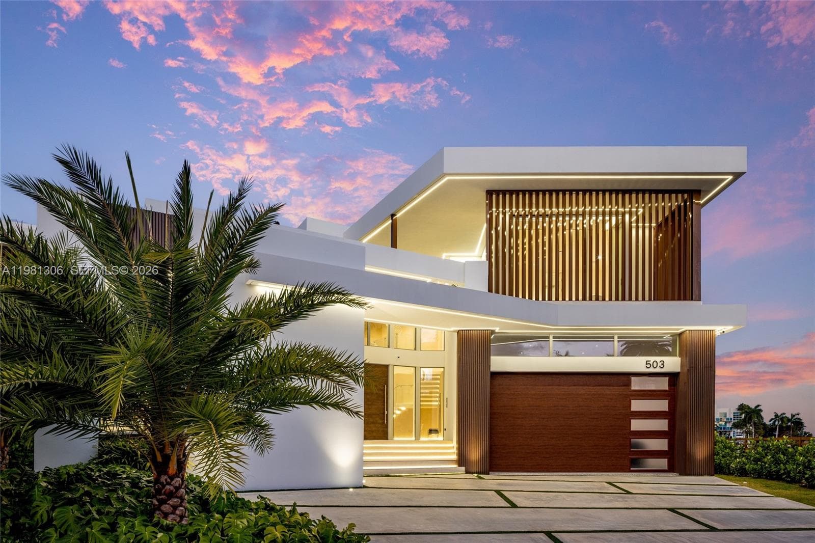 503 Palm Dr photo 7