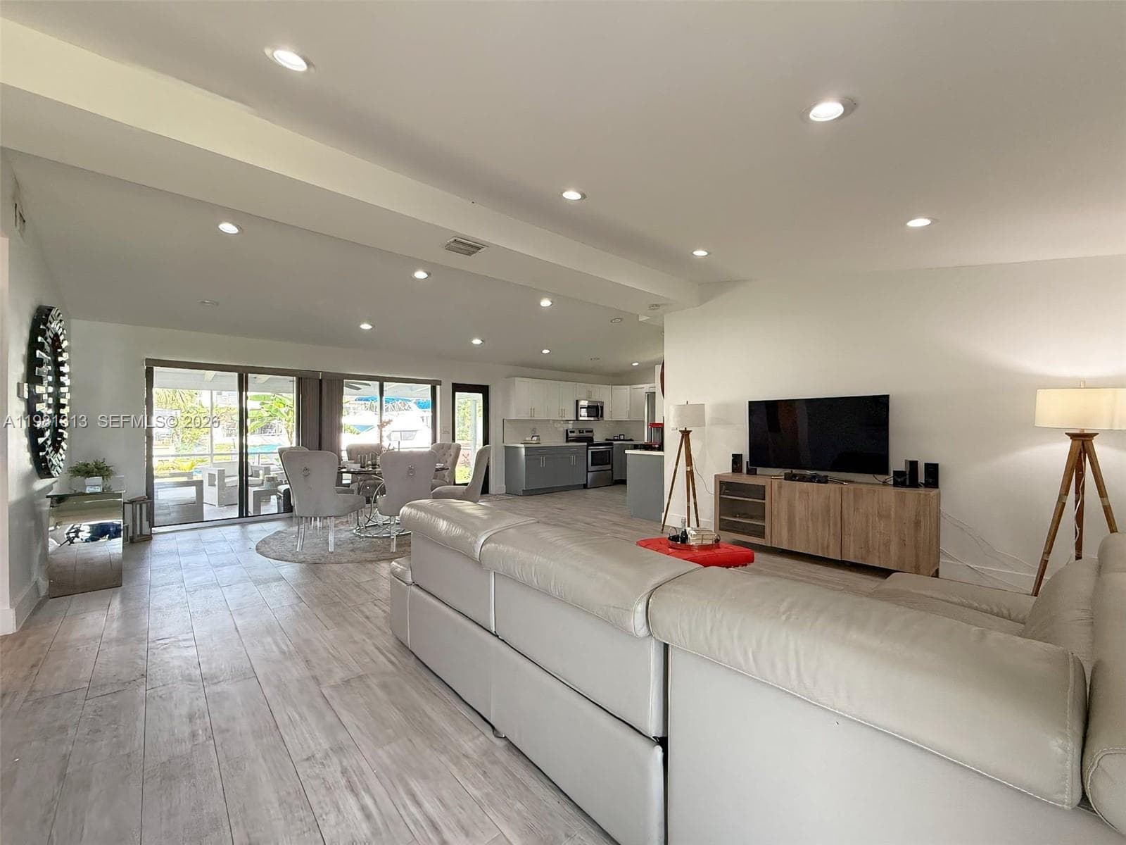 2525 Tortugas Ln 5