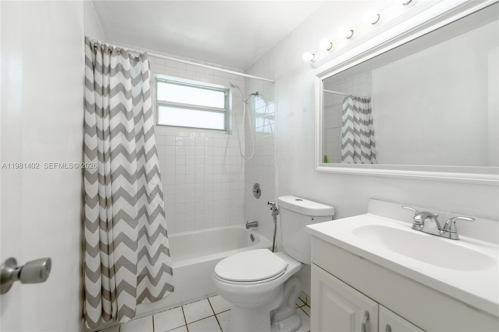2225 NE 123rd St 114 photo 7
