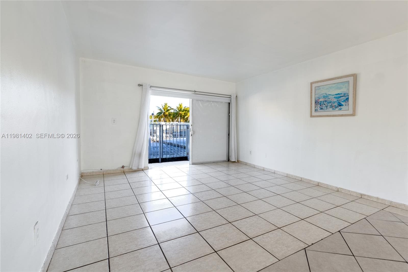 2225 NE 123rd St 114 photo 4