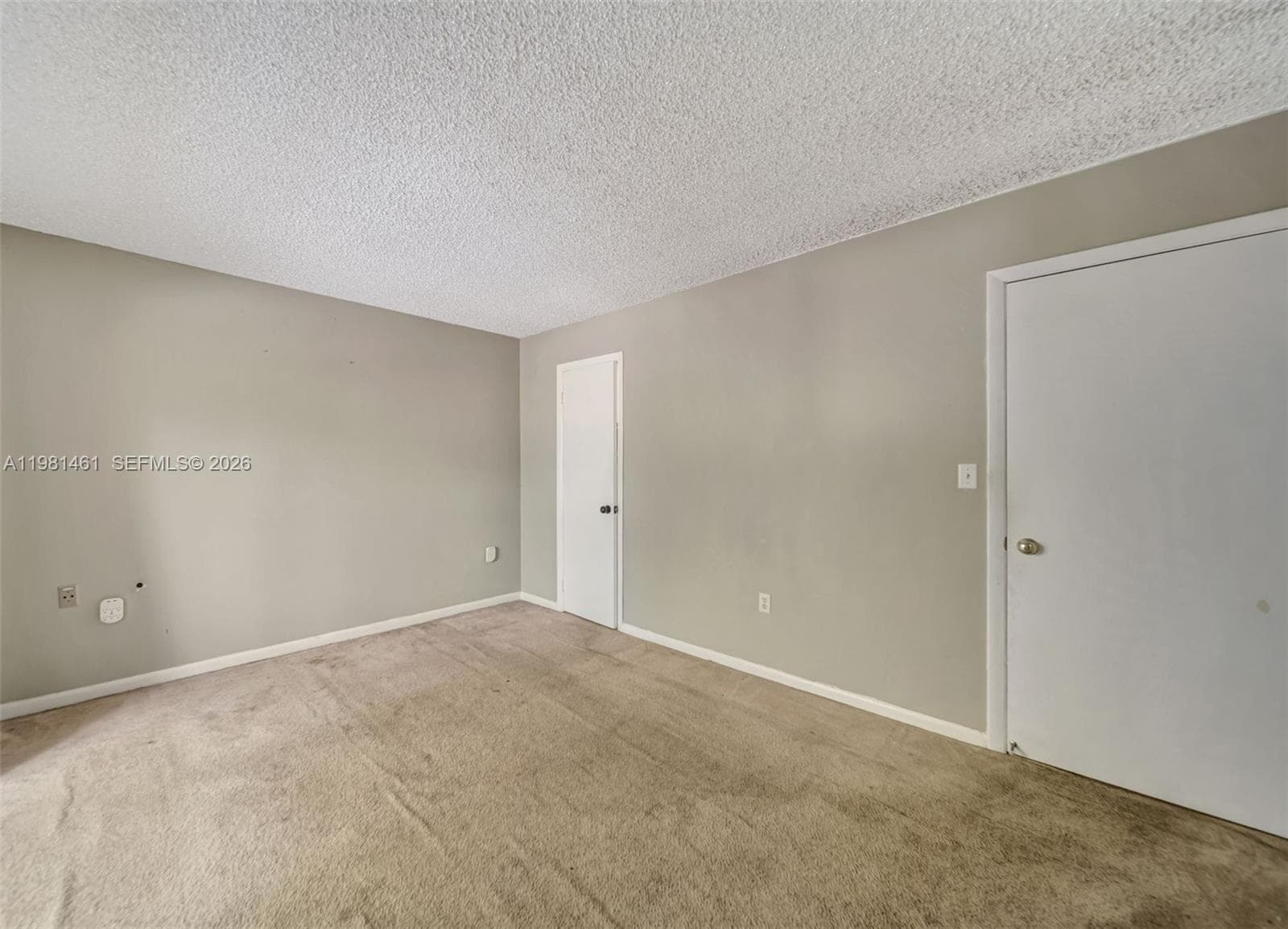8769 137th Ave photo 17