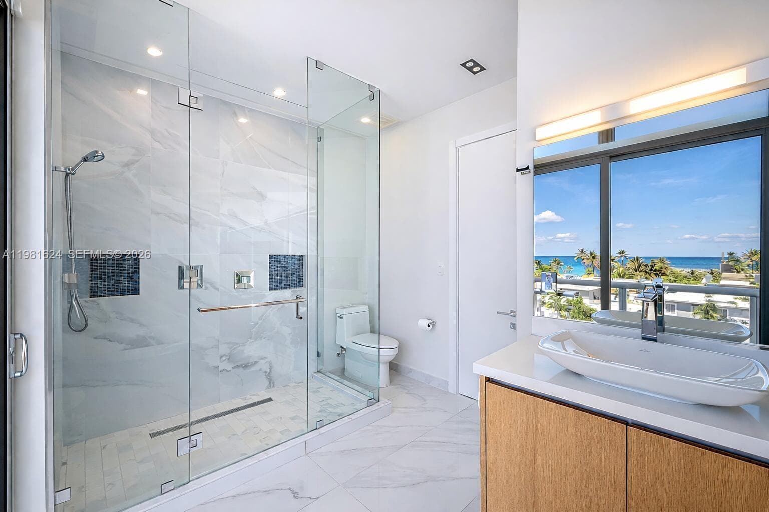 2890 Ocean Dr photo 17