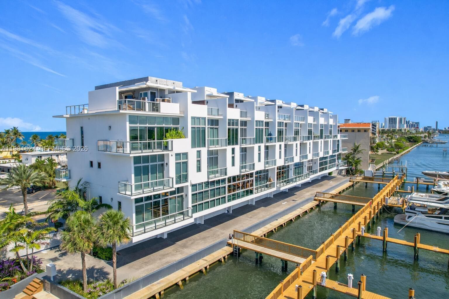 2890 Ocean Dr photo 22
