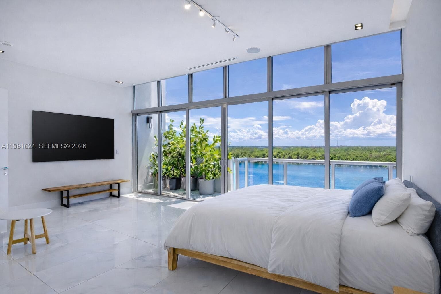 2890 Ocean Dr photo 14
